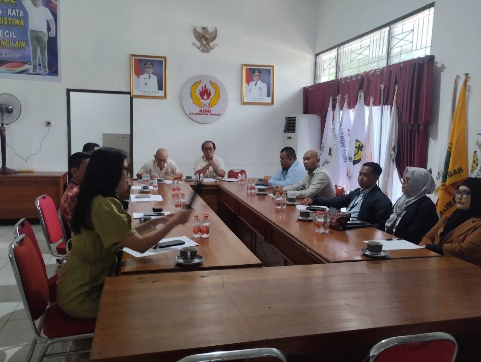 KONI Kalteng Bahas Kemitraan Strategis dengan OJK dan Perbankan