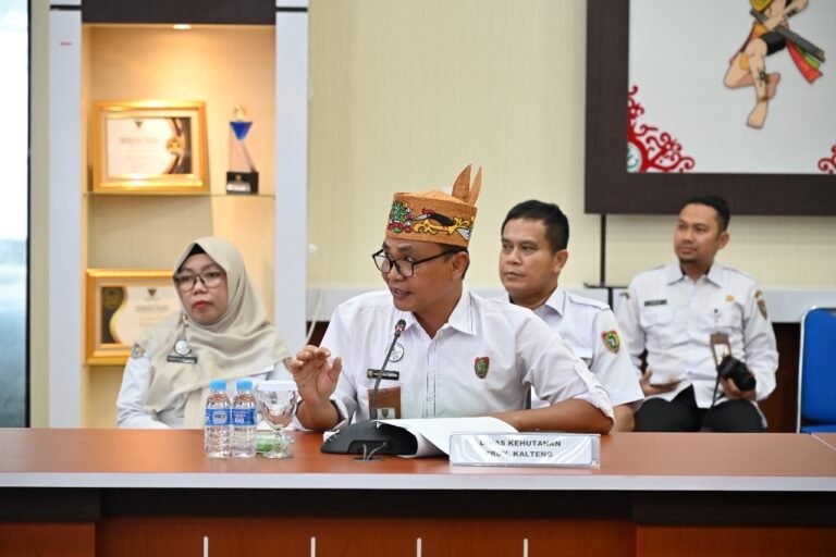 Dishut Kalteng Hadiri Presentasi Monev Keterbukaan Informasi Publik Tahun 2025